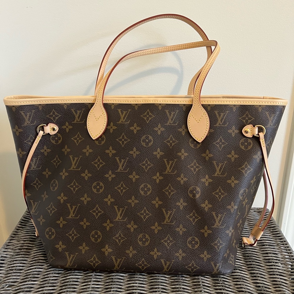 Louis Vuitton Neverfull MM Monogram
